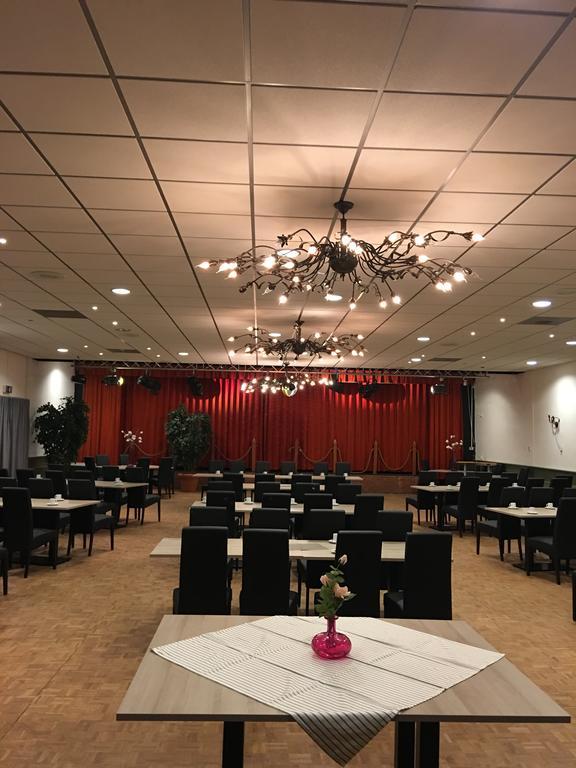 Hotel Het Gemeentehuis Uithuizen Экстерьер фото